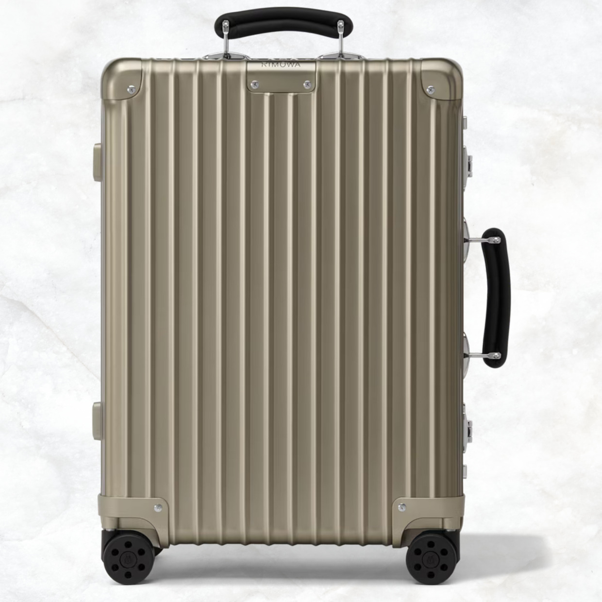リモワ　クラシック　973.53.04.4　キャビン　チタニウム　36リットル　4輪