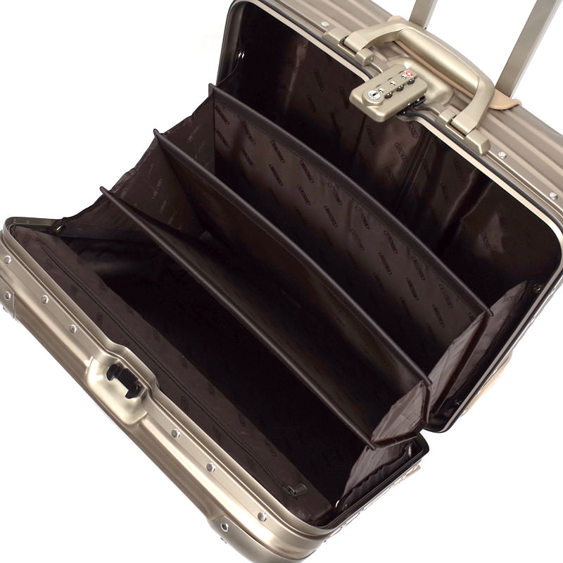 リモワ トパーズ チタニウム 920.40.03.2 在庫商品 28リットル 2輪 リモワ トパーズ チタニウム 920.40.03.2 在庫商品 28リットル 2輪