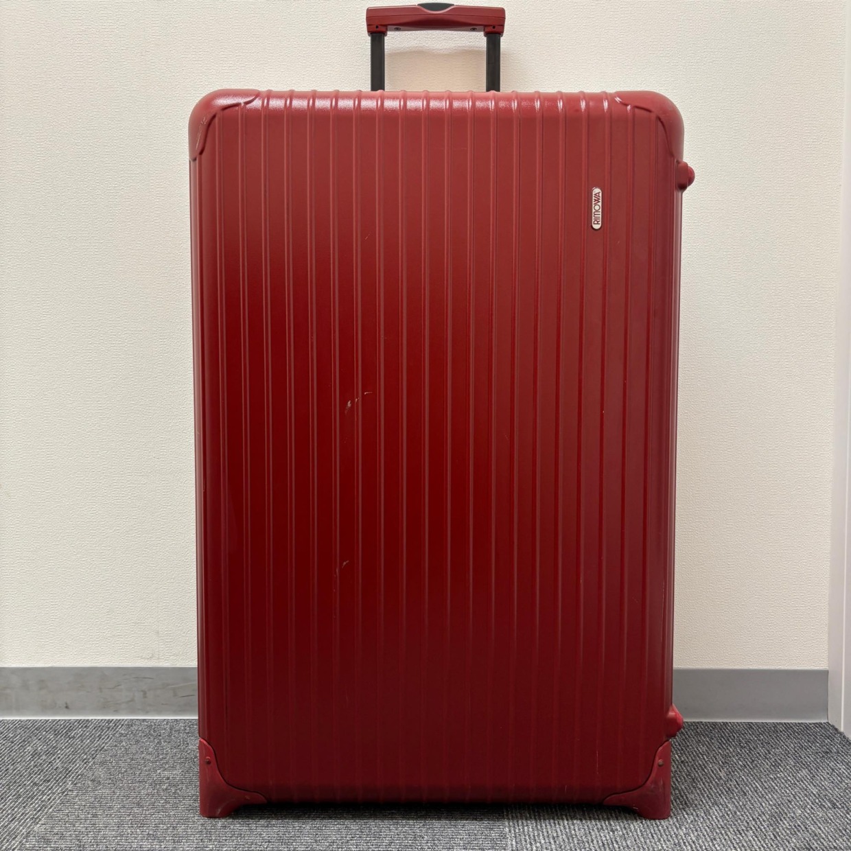 リモワ　エッセンシャル(サルサ)　855.77　104リットル　中古美品　2輪