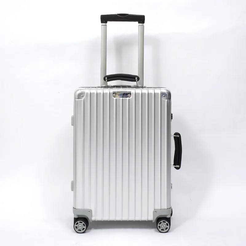 RIMOWA（リモワ）スーツケース リモワ　クラシックフライト　中古美品　971.52-4　33リットル　4輪画像
