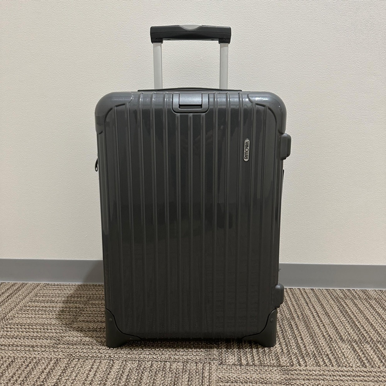 RIMOWA(リモワ) キャリーバッグ33L マットグレー 2輪 機内持ち込み