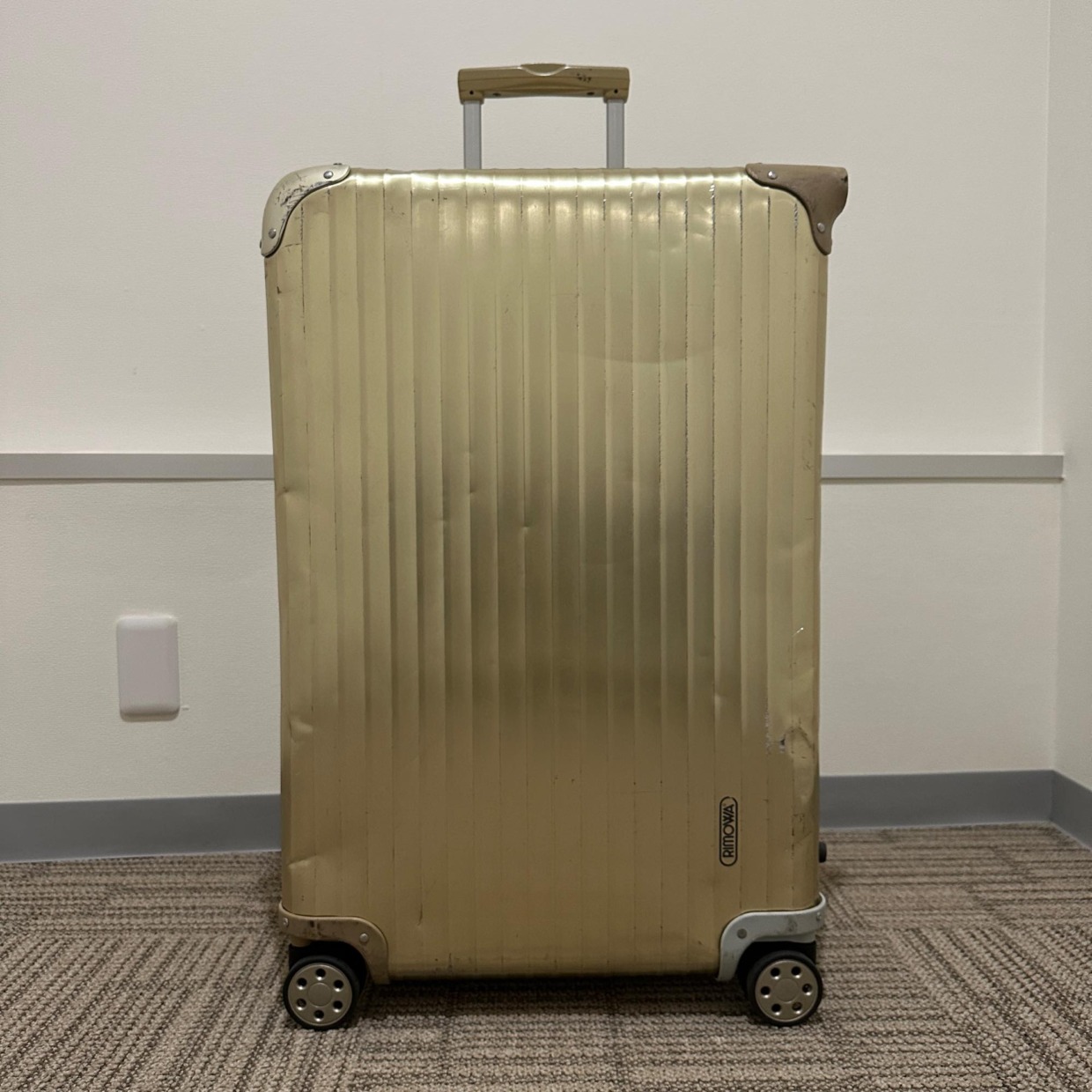 リモワ　RIMOWA　トパーズ　スーツケース　4輪　82L